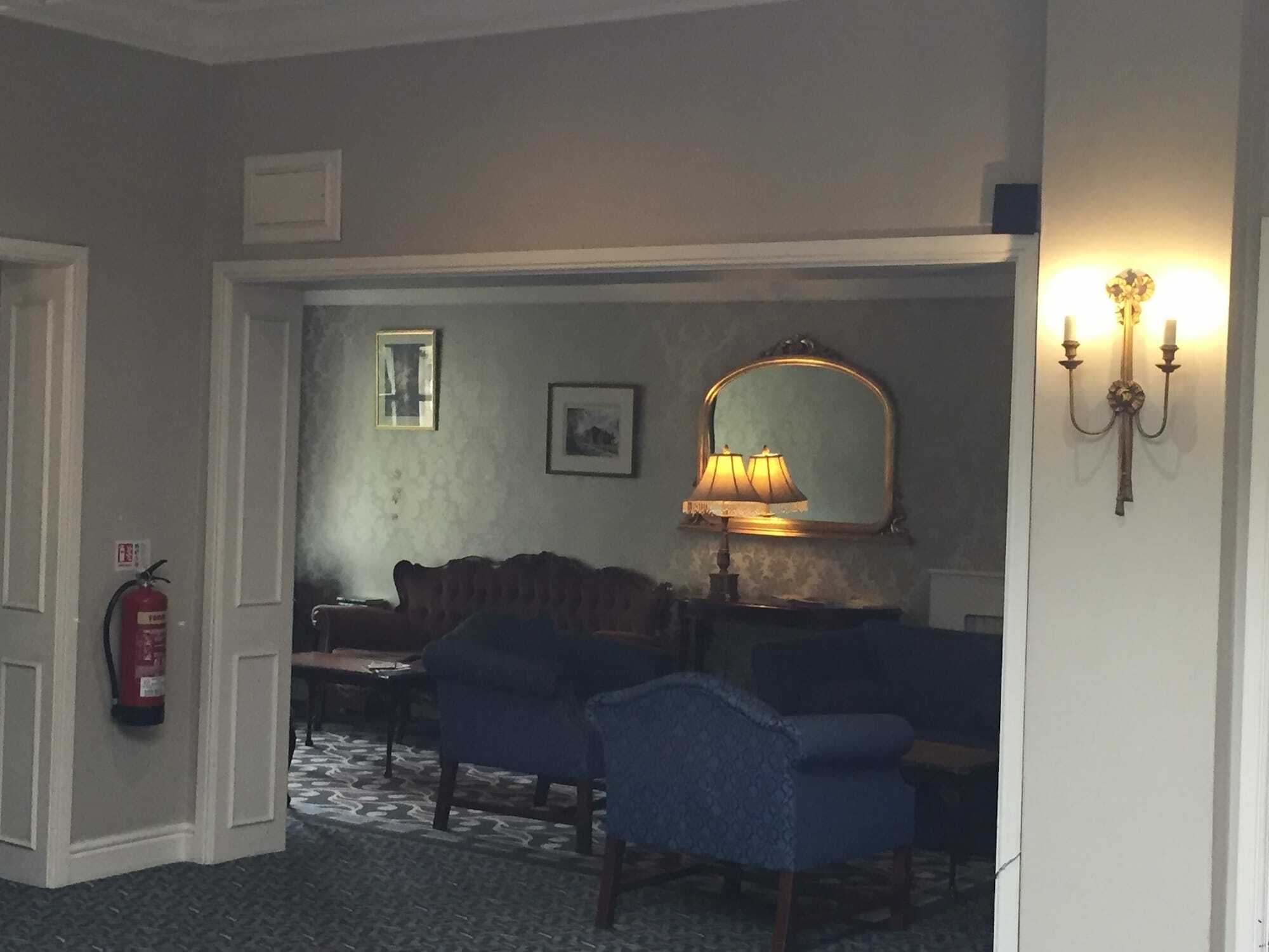 Rossett Hall Hotel Wrexham Dış mekan fotoğraf